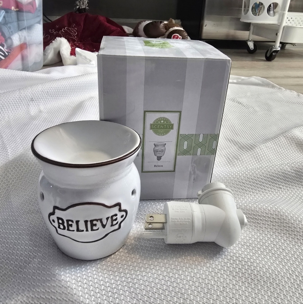 💜 Scentsy Believe Mini Warmer